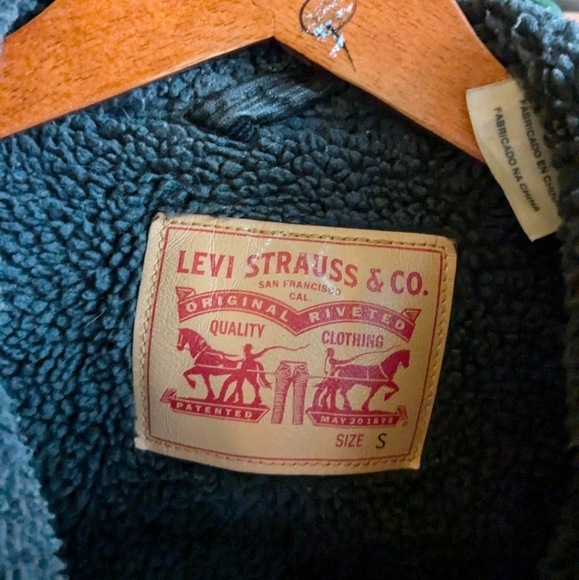 Levis 90s Sherpa Trucker Jacket - Picture 2 of 3